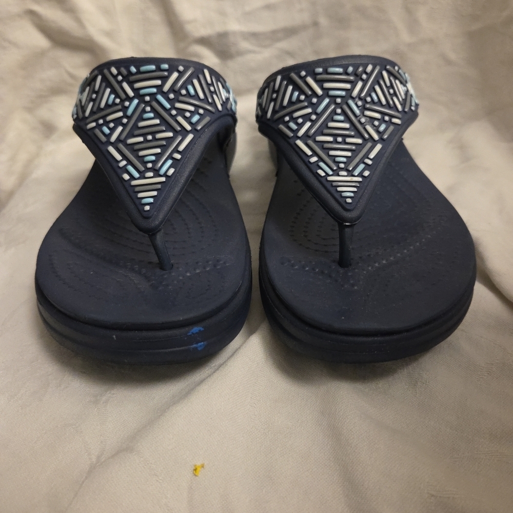 CROCS Navy Monterey Embellished Thong Sandals for Women sz 8 - Picture 9 of 9